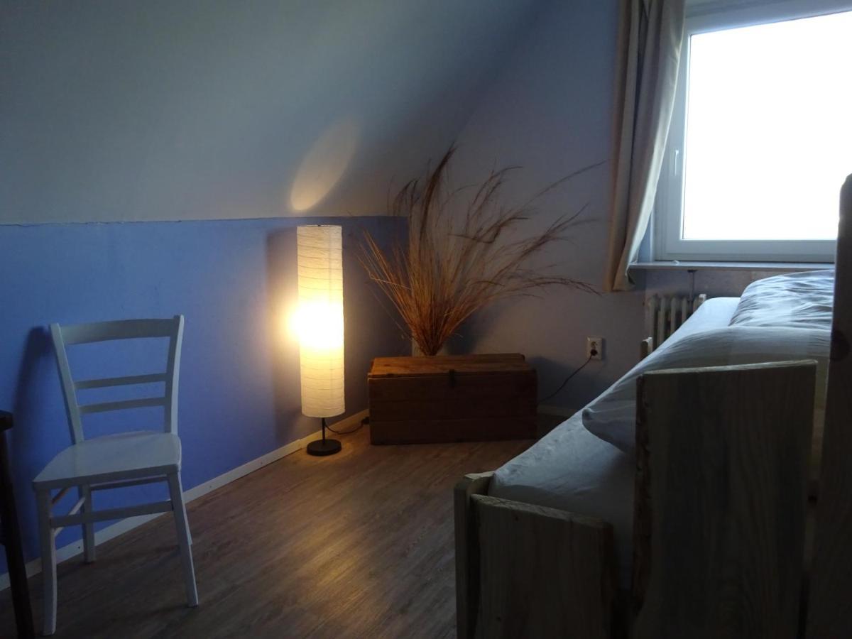 Peanuts Hostel & Meer Surendorf Exteriör bild